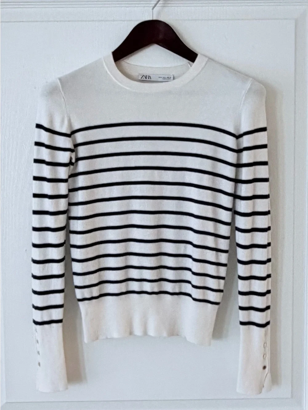 Zara White Crewneck Sweater with Black Stripes